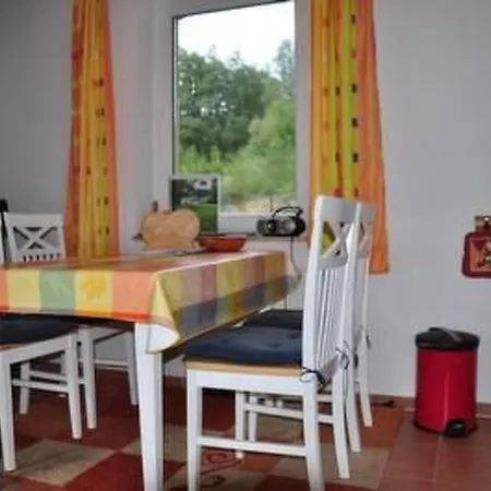 Nette In Mit Kleiner Terrasse By Interhome Apartamento *